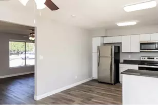 3713 W Evans Dr, Phoenix, AZ 85053 - Photo 5