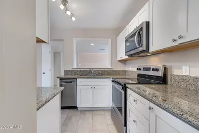 4609 E Almeria Road, Phoenix, AZ 85008 - Photo 17