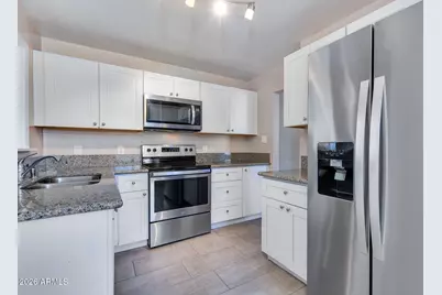 4609 E Almeria Road, Phoenix, AZ 85008 - Photo 15