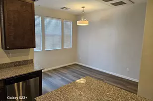 2090 S Dorsey Ln, Tempe, AZ 85282 - Photo 11