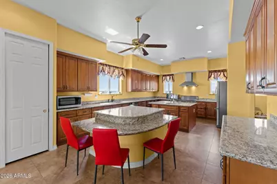 24235 W Pinnacle Vista Lane, Wittmann, AZ 85361 - Photo 13
