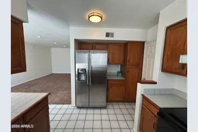 4053 E Woodland Drive, Phoenix, AZ 85048 - Photo 9