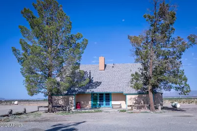 73345 Urea Ranch Road, Wenden, AZ 85357 - Photo 1