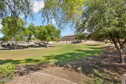 13636 W Mauna Loa Lane, Surprise, AZ 85379 - Photo 9