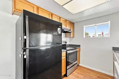 6649 N 27th Avenue, Phoenix, AZ 85017 - Photo 11