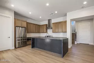 1303 E Orangewood Ave, Phoenix, AZ 85020 - Photo 9