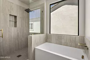 1303 E Orangewood Ave, Phoenix, AZ 85020 - Photo 19