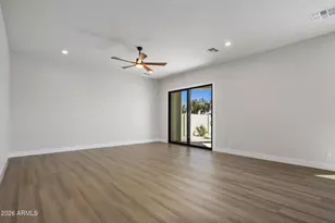 1303 E Orangewood Ave, Phoenix, AZ 85020 - Photo 13