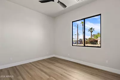 1303 E Orangewood Avenue, Phoenix, AZ 85020 - Photo 35