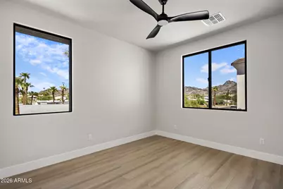 1303 E Orangewood Avenue, Phoenix, AZ 85020 - Photo 25