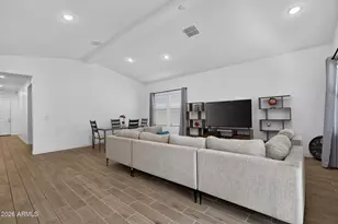 7817 N 86th Ln, Glendale, AZ 85305 - Photo 7