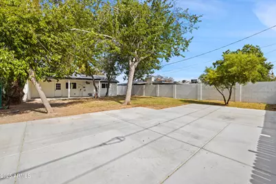 2201 N 29th Place, Phoenix, AZ 85008 - Photo 33