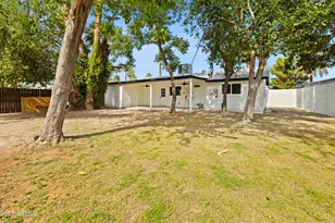 2201 N 29th Pl, Phoenix, AZ 85008 - Photo 31