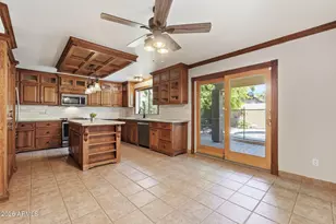 4658 E Kelly Dr, Gilbert, AZ 85234 - Photo 3