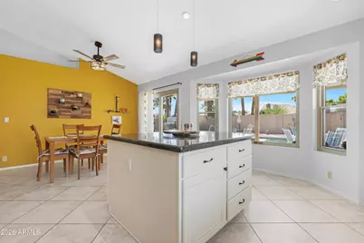 15428 S 15th Avenue, Phoenix, AZ 85045 - Photo 9
