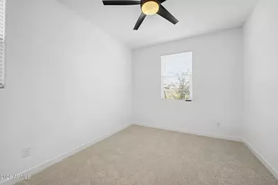 32000 N 121st Avenue, Peoria, AZ 85383 - Photo 9