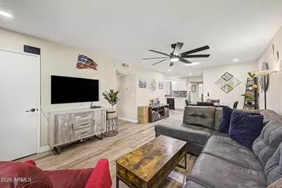 11005 W Santa Fe Drive, Sun City, AZ 85351 - Photo 5