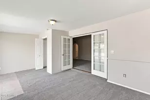 332 W Kerry Ln, Phoenix, AZ 85027 - Photo 15