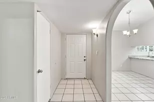 332 W Kerry Ln, Phoenix, AZ 85027 - Photo 3