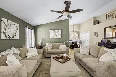 173 W Smoke Tree Road, Gilbert, AZ 85233 - Photo 9