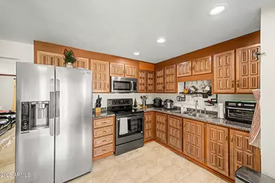 5958 W Palm Lane, Phoenix, AZ 85035 - Photo 3
