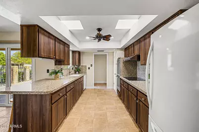 10311 W Kingswood Circle, Sun City, AZ 85351 - Photo 1