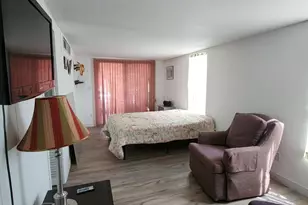2401 W Southern Ave, Tempe, AZ 85282 - Photo 17