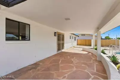 3821 W Desert Park Lane, Phoenix, AZ 85051 - Photo 23
