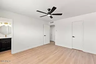 3821 W Desert Park Ln, Phoenix, AZ 85051 - Photo 13