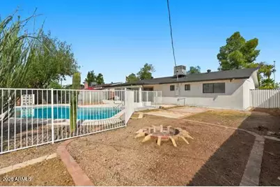 3821 W Desert Park Lane, Phoenix, AZ 85051 - Photo 25