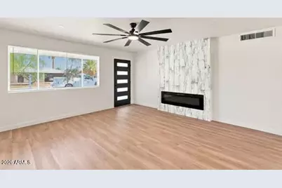 3821 W Desert Park Lane, Phoenix, AZ 85051 - Photo 5