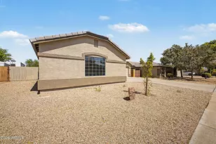 13274 W Market St, Surprise, AZ 85374 - Photo 7