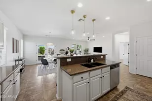 7171 S Sinova Ct, Gilbert, AZ 85298 - Photo 9