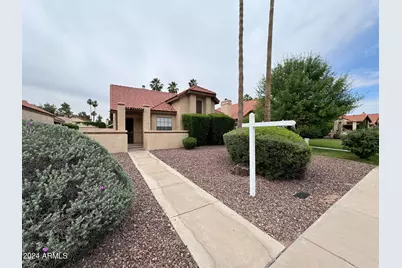 1823 E Secretariat Drive, Tempe, AZ 85284 - Photo 1