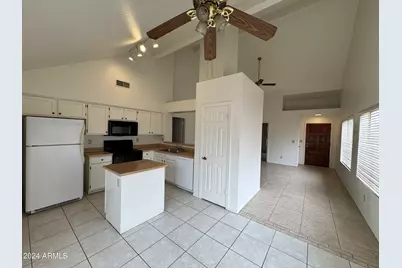 1823 E Secretariat Drive, Tempe, AZ 85284 - Photo 7