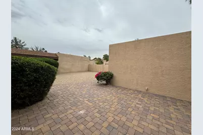 1823 E Secretariat Drive, Tempe, AZ 85284 - Photo 13