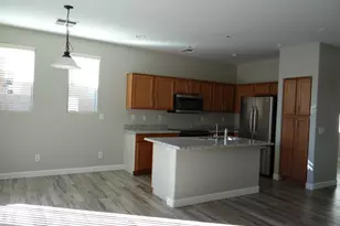 10331 W Carlota Ln, Peoria, AZ 85383 - Photo 13