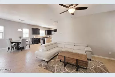 3663 E Zachary Drive, Phoenix, AZ 85050 - Photo 3
