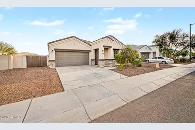 18927 W Woodlands Avenue, Buckeye, AZ 85326 - Photo 3