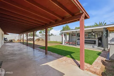 2202 E Hampton Avenue, Mesa, AZ 85204 - Photo 15