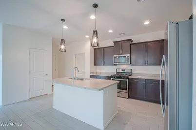 21165 N Evergreen Drive, Maricopa, AZ 85138 - Photo 9