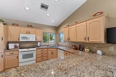 10931 E San Tan Boulevard, Sun Lakes, AZ 85248 - Photo 33