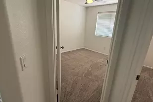 4628 E Danbury Rd, Phoenix, AZ 85032 - Photo 31