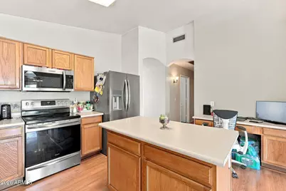 1807 S 82nd Drive, Phoenix, AZ 85043 - Photo 7