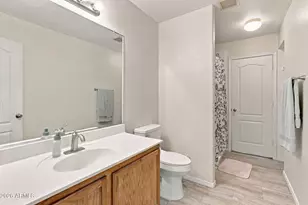 1807 S 82nd Dr, Phoenix, AZ 85043 - Photo 17