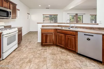 44640 W Yucca Lane, Maricopa, AZ 85138 - Photo 11