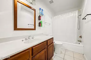 16637 N 29th Dr, Phoenix, AZ 85053 - Photo 9