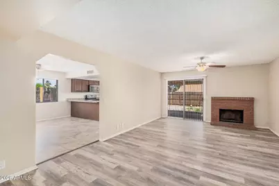 300 W El Alba Way, Chandler, AZ 85225 - Photo 3