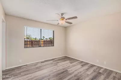 300 W El Alba Way, Chandler, AZ 85225 - Photo 9