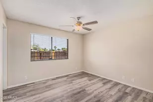 300 W El Alba Way, Chandler, AZ 85225 - Photo 9